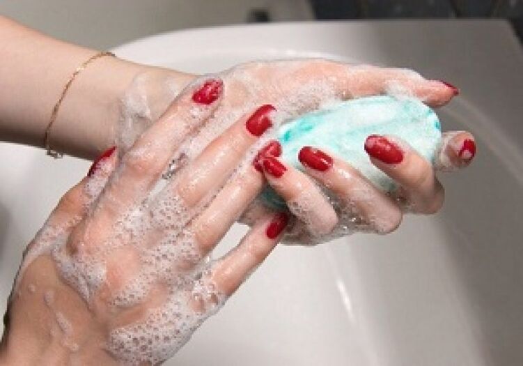 Wash your hands to protect against worms and parasites